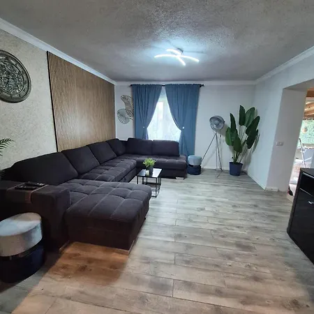 Georgi بيت للعطل *